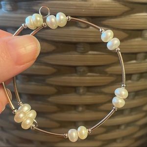 Vantel Pearls wrap bracelet